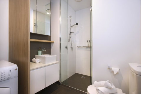 Mono Apartments On La Trobe Street - Accommodation Daintree 10