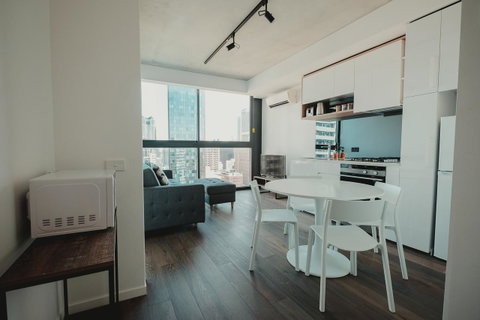 Mono Apartments On La Trobe Street - Accommodation Daintree 1