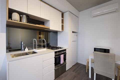 Mono Apartments On La Trobe Street - Accommodation Daintree 18