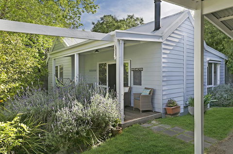 Bilinga Cottages - Accommodation Daintree 1