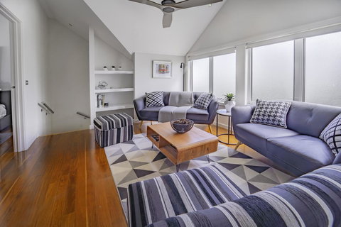 Bayview Loft - Accommodation Daintree 2