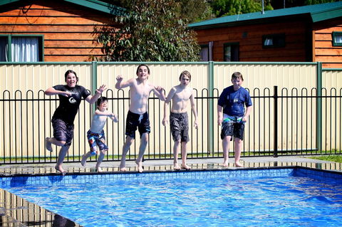 Tasman Holiday Parks - Geelong - Accommodation Daintree 2