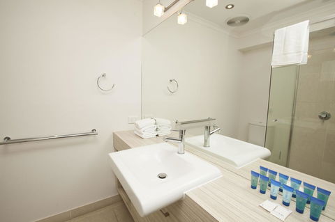 7 Falls Apartments - Accommodation Daintree 19