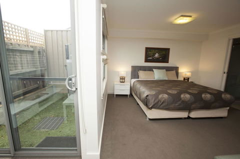 7 Falls Apartments - Accommodation Daintree 20