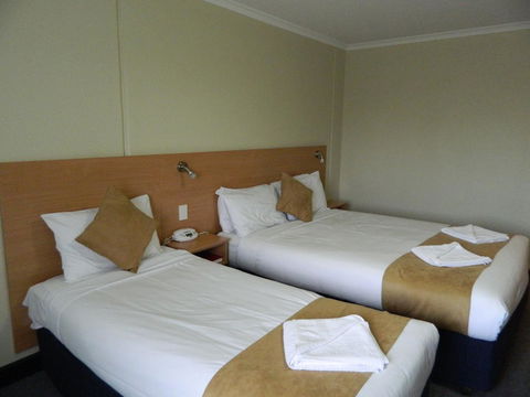 Ciloms Airport Lodge - Accommodation Daintree 22