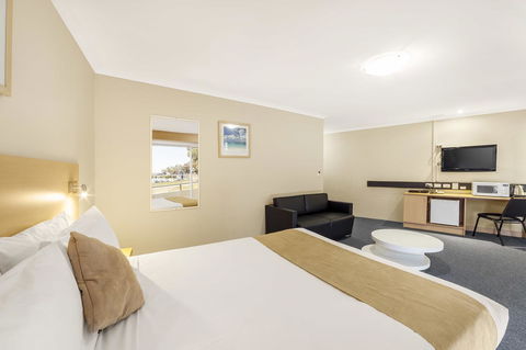 Ciloms Airport Lodge - Accommodation Daintree 42