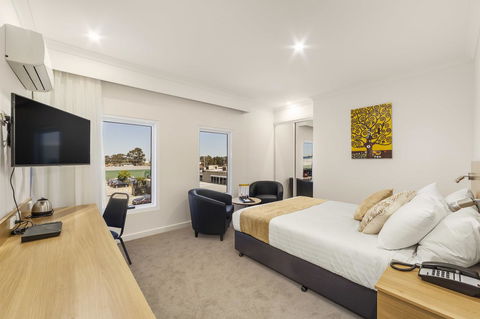 Ciloms Airport Lodge - Accommodation Daintree 29