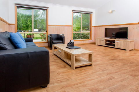 Discovery Parks - Bright - Accommodation Daintree 18