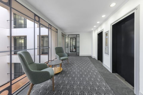 The Savoy Hotel On Little Collins Melbourne - Accommodation Daintree 10