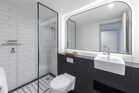 The Savoy Hotel On Little Collins Melbourne - Accommodation Daintree 14