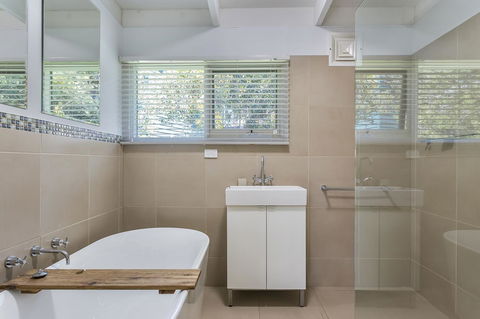 Blairgowrie Bella - Light Filled Home With Great Deck - Accommodation Daintree 9