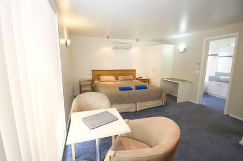 Anchorage Motel & Villas Lorne - Accommodation Daintree 9