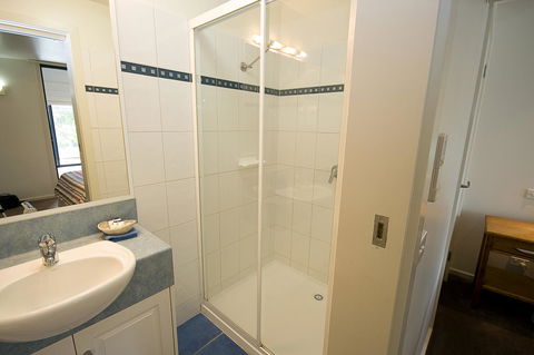 Anchorage Motel & Villas Lorne - Accommodation Daintree 16
