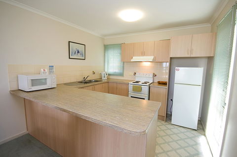 Anchorage Motel & Villas Lorne - Accommodation Daintree 25