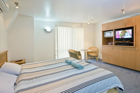 Anchorage Motel & Villas Lorne - Accommodation Daintree 11