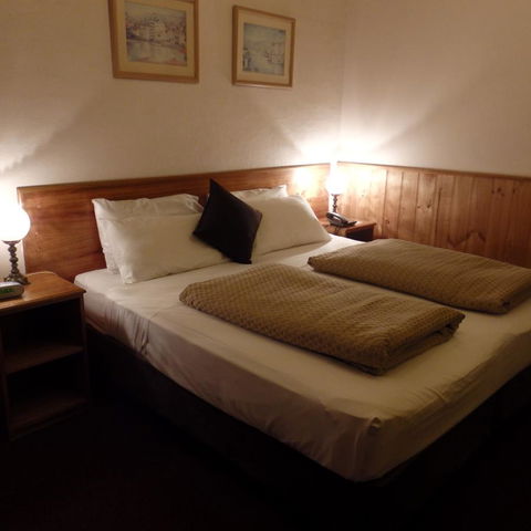 Bright Chalet - Accommodation Daintree 5
