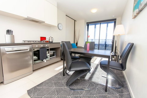 Melbourne SkyHigh Apartments - Accommodation Daintree 8