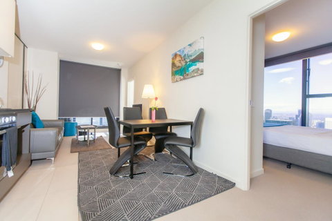Melbourne SkyHigh Apartments - Accommodation Daintree 7