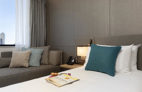 Novotel Melbourne Central - Accommodation Daintree 3