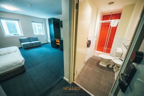 Nomads Melbourne Backpackers - Accommodation Daintree 20