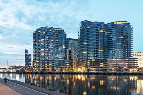 Winston Apartments Docklands - Accommodation Daintree 0