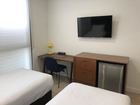 Whitehorse Apartments Hotel - Accommodation Daintree 5