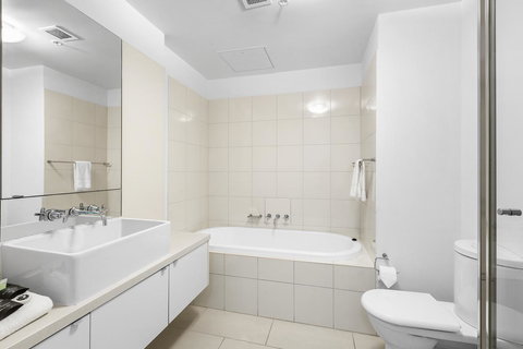 Melbourne Holiday Apartments Flinders Wharf - Accommodation Daintree 16