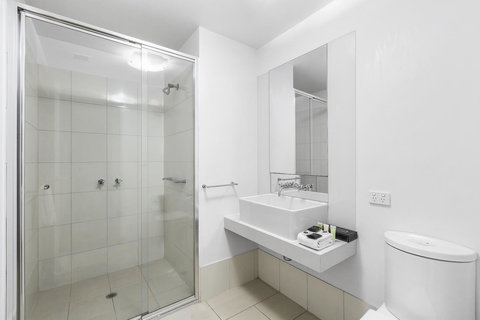 Melbourne Holiday Apartments Flinders Wharf - Accommodation Daintree 18