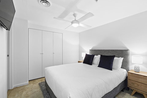 Melbourne Holiday Apartments Flinders Wharf - Accommodation Daintree 21