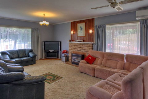 Jacaranda House - Accommodation Daintree 1