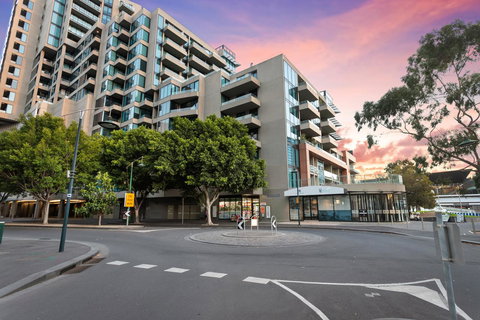 Waterfront Melbourne Apartments - Accommodation Daintree 21