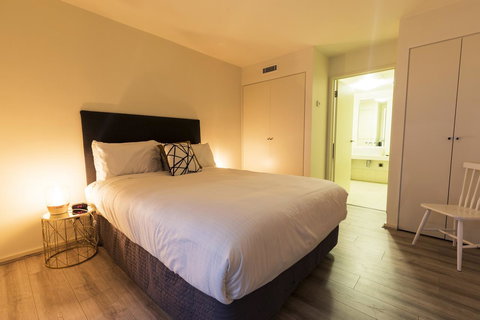 Waterfront Melbourne Apartments - Accommodation Daintree 39