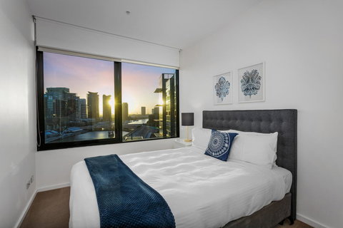 Waterfront Melbourne Apartments - Accommodation Daintree 2