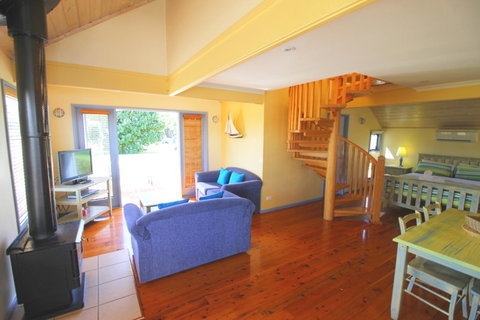 Rayville Boat Houses - Accommodation Daintree 3