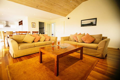 Rayville Boat Houses - Accommodation Daintree 9