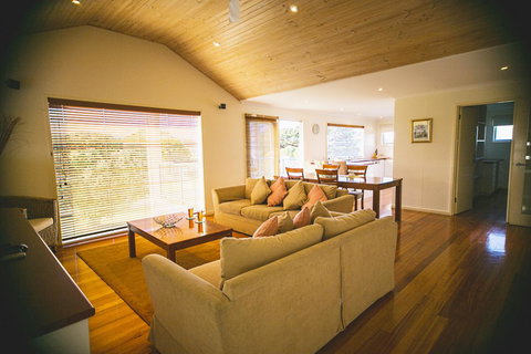 Rayville Boat Houses - Accommodation Daintree 8