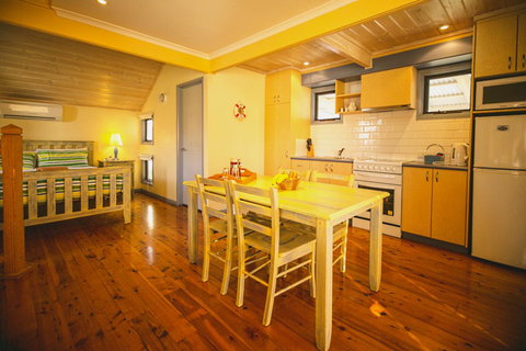 Rayville Boat Houses - Accommodation Daintree 28