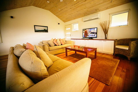 Rayville Boat Houses - Accommodation Daintree 7