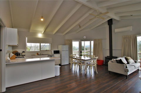 Hamptons In Healesville - Accommodation Daintree 3