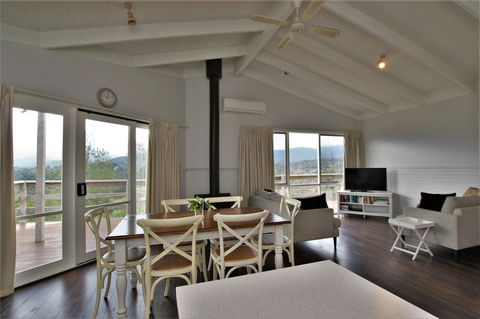 Hamptons In Healesville - Accommodation Daintree 5
