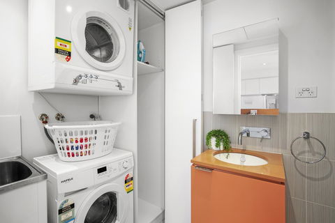 Complete Host Tiara Apartments - Accommodation Daintree 8