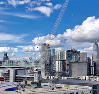 Pride Docklands Waterfront Apartment City View - Accommodation Daintree