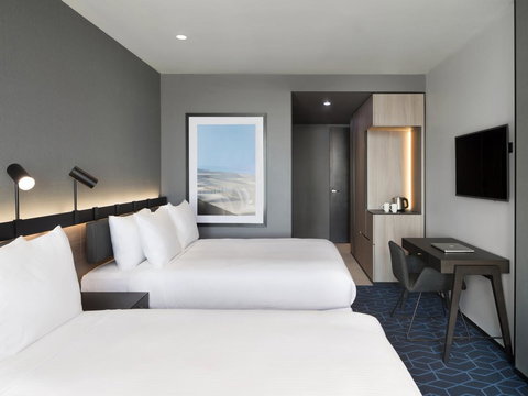 Vibe Hotel Melbourne Docklands - Accommodation Daintree 23