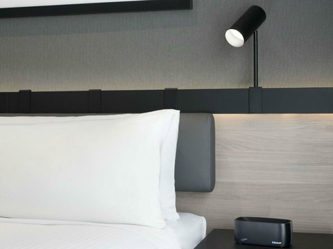 Vibe Hotel Melbourne Docklands - Accommodation Daintree 13