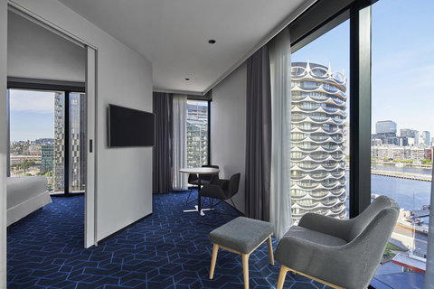 Vibe Hotel Melbourne Docklands - Accommodation Daintree 3