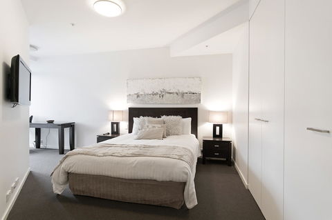 Docklands Private Collection - NEWQUAY - Accommodation Daintree 44