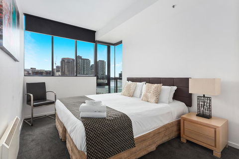 Docklands Private Collection - NEWQUAY - Accommodation Daintree 7