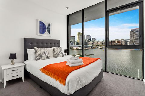 Docklands Private Collection - NEWQUAY - Accommodation Daintree 12