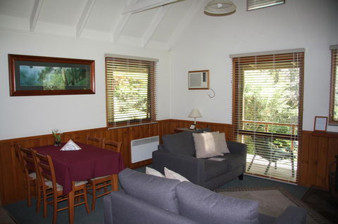 Shady Brook Cottages - Accommodation Daintree 26
