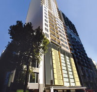 Oaks On Lonsdale